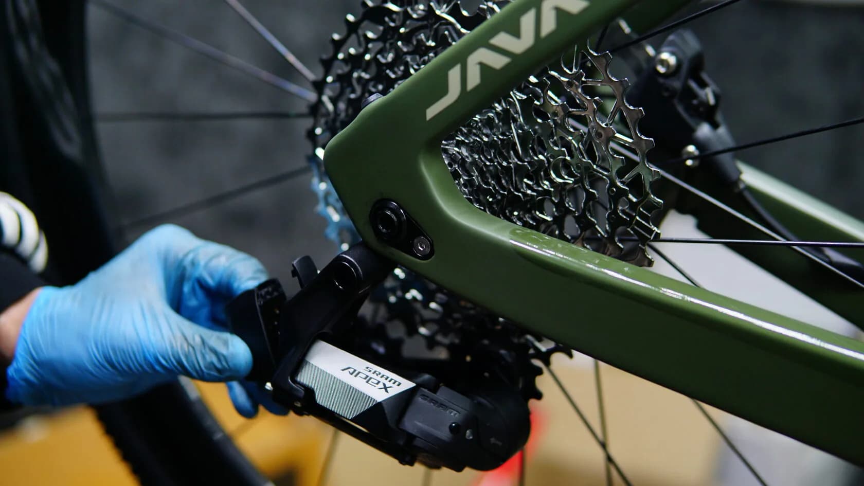 Веломастерская Carbonara Bike — обслуживание велосипеда
